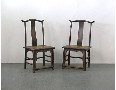 An unusual pair of Chinese country-style lamp-hanger chairs / Dengguayi