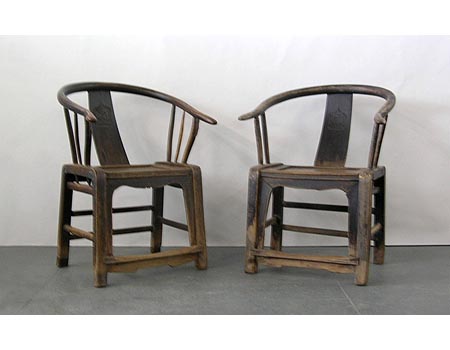 A pair of country-style round-back armchairs, Quanyi